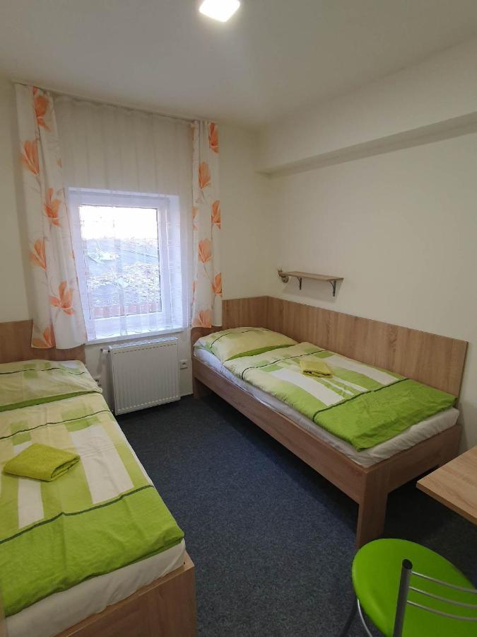 Hotel Decin Na Skrivance Bagian luar foto
