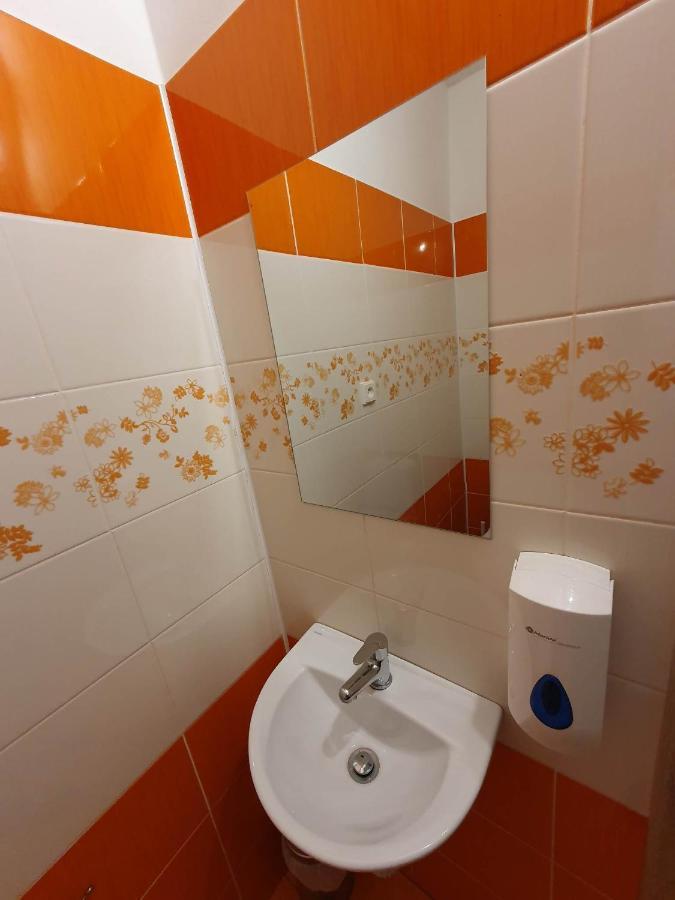 Hotel Decin Na Skrivance Bagian luar foto