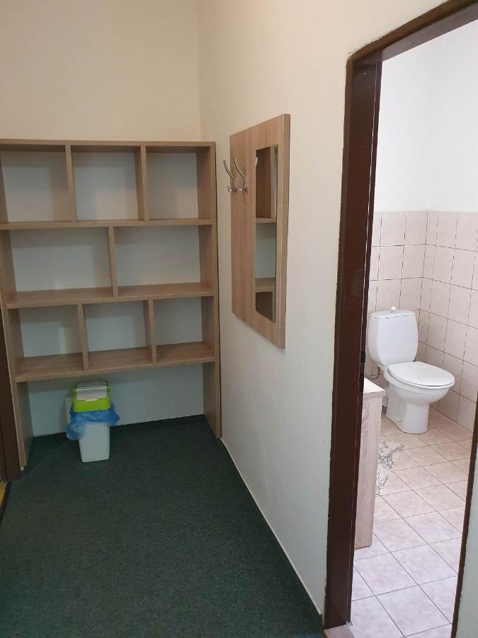 Hotel Decin Na Skrivance Bagian luar foto